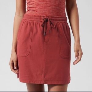 Athleta Farallon Skirt L Dried Cinnamon Elastic Waist, Drawstring, Pockets